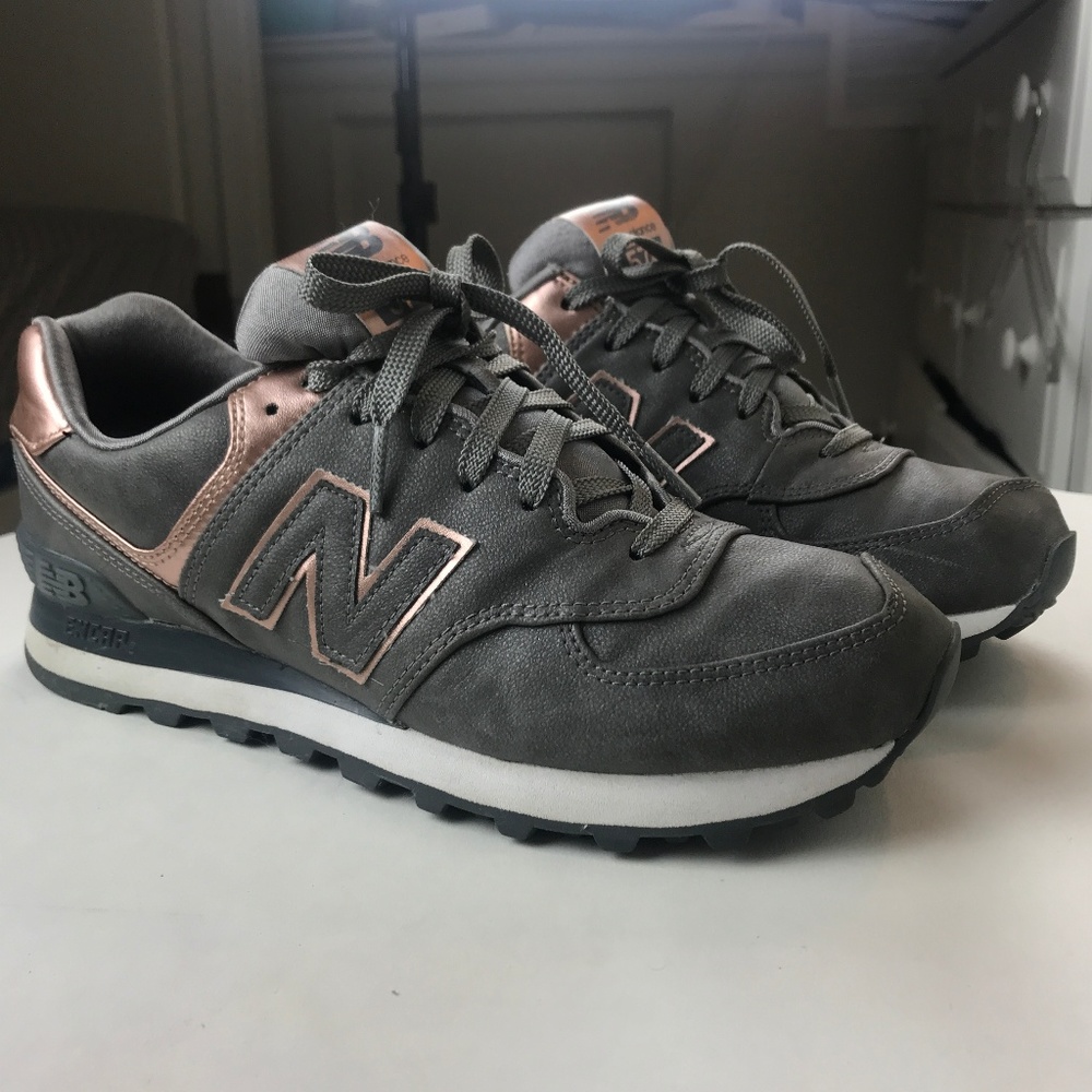 New Balance| Limited-Ed. 574 Rose-Gold Sneakers